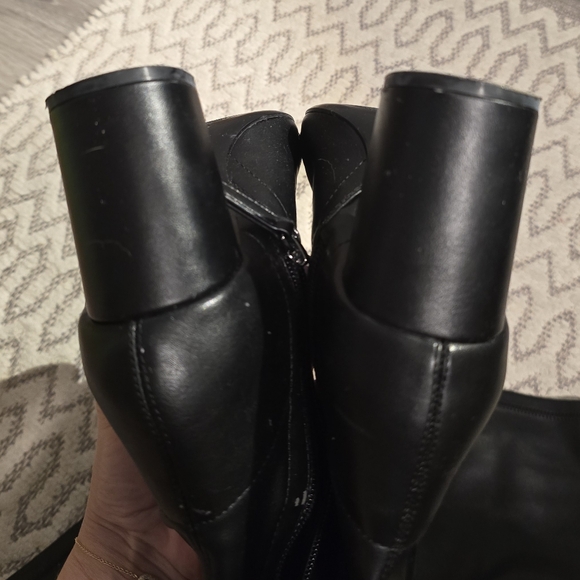 ZARA over the knee boots. Used. Size 8 - Picture 9 of 16